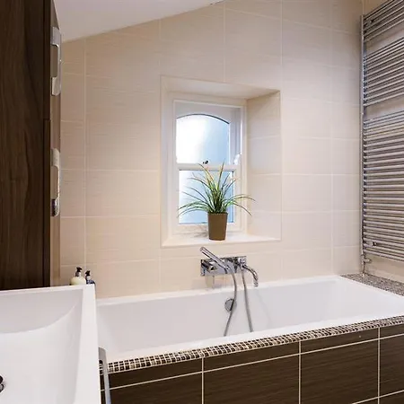 Thorndale * Windermere